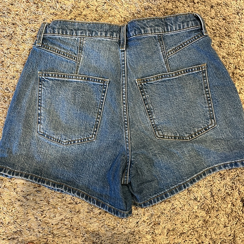 Blue Jean shorts - Picture 2 of 3